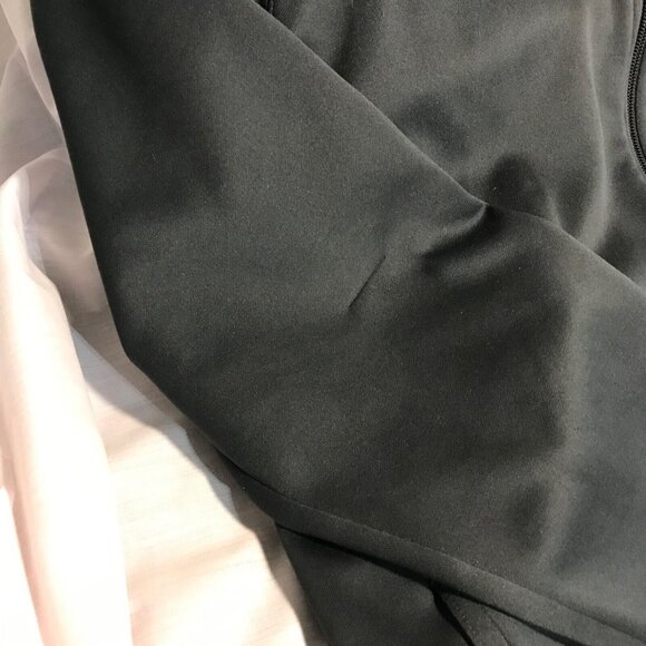 Reebok Jacket Men L Charcoal Full Zip Play Dry Pockets Polyester Lightweight - Picture 10 of 10